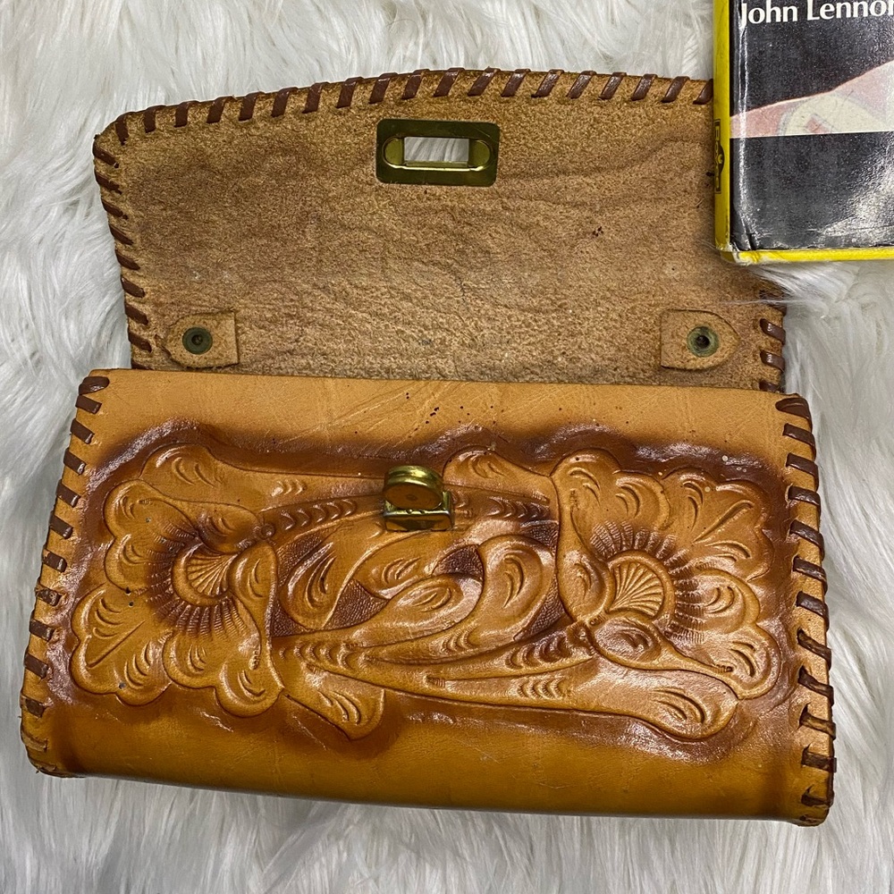 1970s Handcrafted Tan Real Leather Mini Clutch - Picture 5 of 8